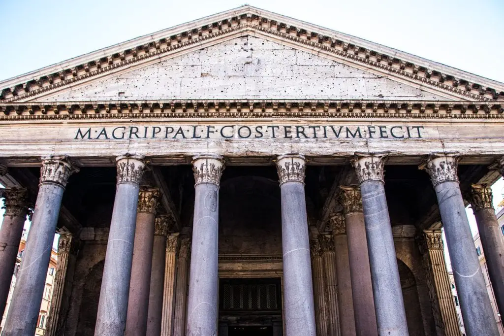WALKING TOUR: ROME'S ULTIMATE 10 BEST CHURCHES: the Pantheon