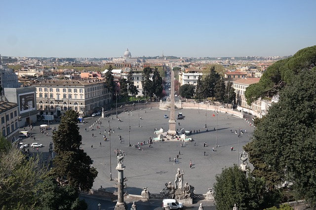 ULTIMATE TOP 10 BEST CHURCHES TO VISIT IN ROME FOR AMAZING ART: PIAZZA DEL POPOLO 